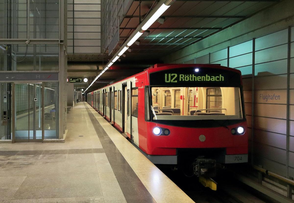 A VAG Class DT3 automatic train at Nuremberg Flughafen U-Bahn station.